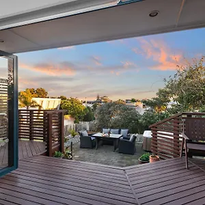  Holiday home Ultimate Location